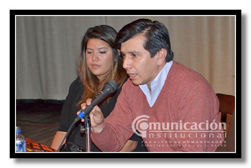 Lic. Hugo Marcelino Ledesma (Vicedecano FHCyS) destac que Para nuestra Facultad desarrollar esta actividad significa abordar un paso importante en la construccin del conocimiento.