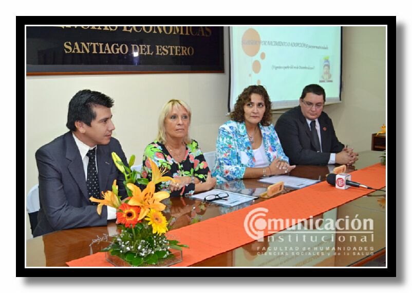 Lic. Hugo Marcelino Ledesma (Vicedecano FHCyS) ; Mg. Mara Mercedes Arce de Vera (Decana FHCyS); CPN Patricia Ivone Orellana (Pte. CPCESE); CPN Felipe Lo Bruno (Sec. General CPCESE)