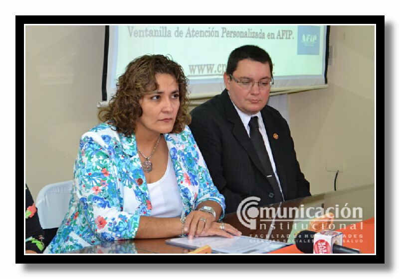 CPN Patricia Ivone Orellana (Pte. CPCESE), CPN Felipe Lo Bruno (Sec. General CPCESE).