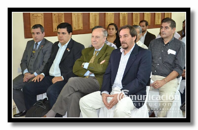 Lic. Angel Rojo, Lic. Andrs Ramirez, CPN Eduardo Barragan (Decano FCE UCSE) , Prof. Eduardo Jos Maidana.