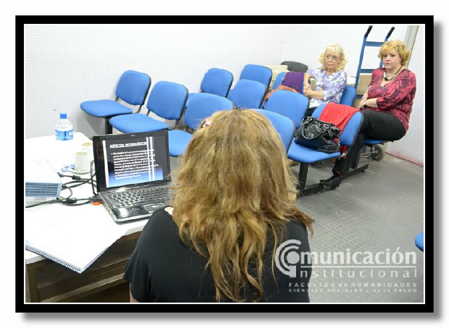 Laura Karina Portillo present� su trabajo final el 01/10 titulado: 