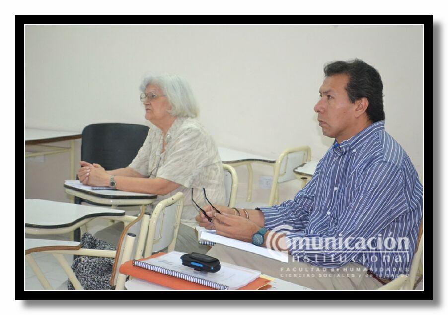 SIlvia Natalia Martiarena present� su trabajo final el 15/11 titulado: Representaciones sociales de los trabajadores sociales en integrantes de la comunidad Parroquial Cat�lica Nuestra Se�ora del Valle y Santa Rita.