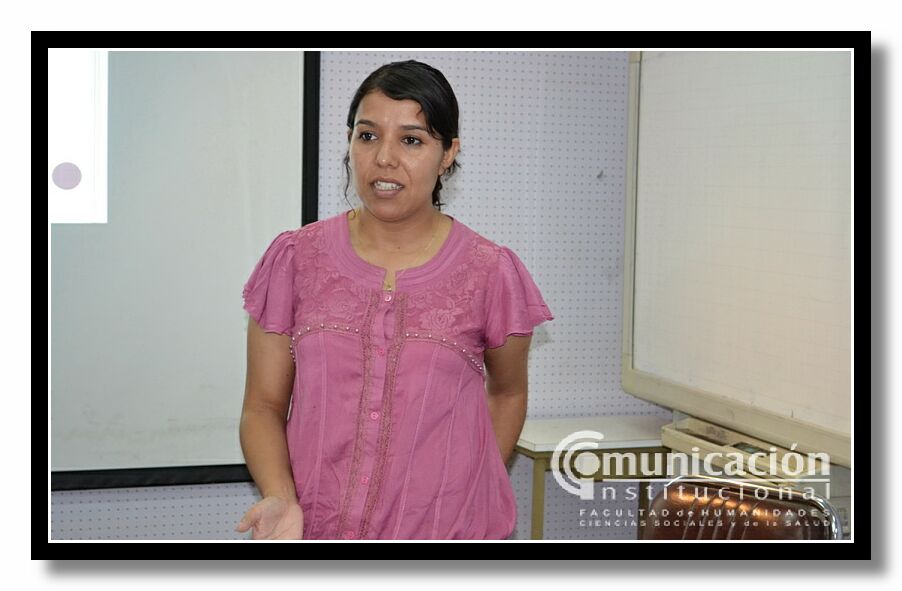 17 de Diciembre - Segovia Gabriela Elizabeth present� su trabajo final de grado de la carrera de Lic. en Trabajo Social titulada: 