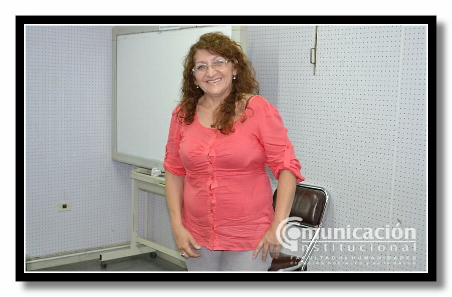 19 de Diciembre - Simon Aida Beatriz present� su trabajo final de grado de la carrera de Lic. en Trabajo Social titulada: 