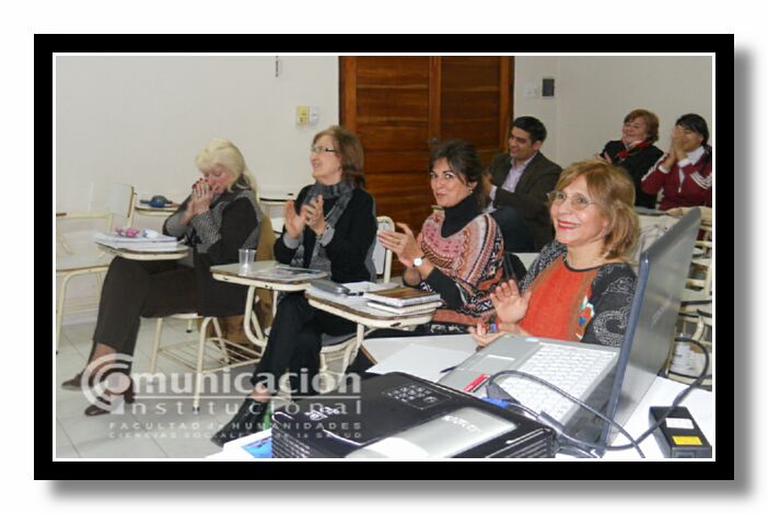 El tribunal evaluador estuvo integrado por: Mg. Jacinta Burijovich (UNC); Mg. Silvana Passeri (UNSE); Mg.  Mar�a Luz Palomares (UNSE)