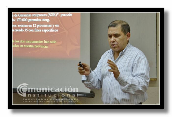 6 de agosto - El CPN Luciano Ram�n S�nchez present� su Tesis de Maestr�a en Administraci�n P�blica bajo el t�tulo: 