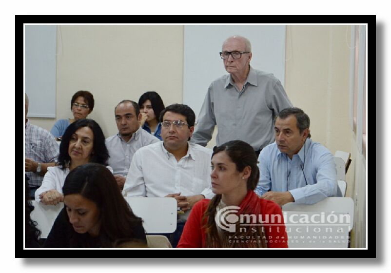 Por eso, educar es el oficio de apuntalar, de sostener, de acompaar, de ejercer el oficio del lazo con el mundo, de volver disponible algo para que el otro lo apropie y finalmente lo cambie. 
