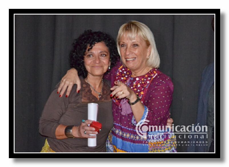 La Mg. Mara Luisa Araujo fue distinguida por 25 aos de servicio en la UNSE