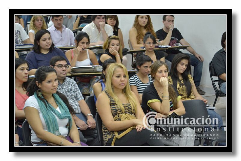 Estuvieron presentes autoridades de la FHCSyS, docentes, alumnos, profesionales e invitados especiales.