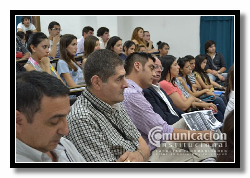 Estuvieron presentes autoridades de la FHCSyS, docentes, alumnos, profesionales e invitados especiales.