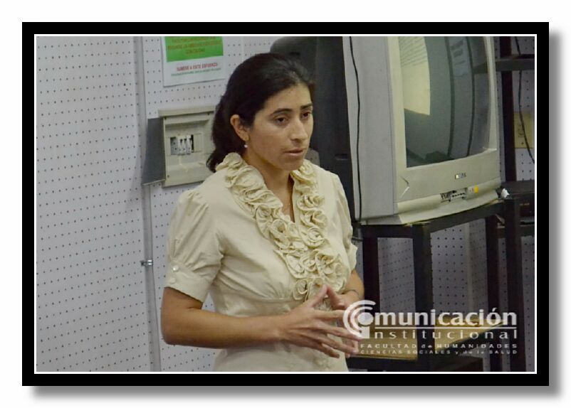 4 de Febrero - Silvia Graciela Sosa  defendi� exitosamente  su tesis de la Lic. en Sociolog�a bajo el t�tulo: 