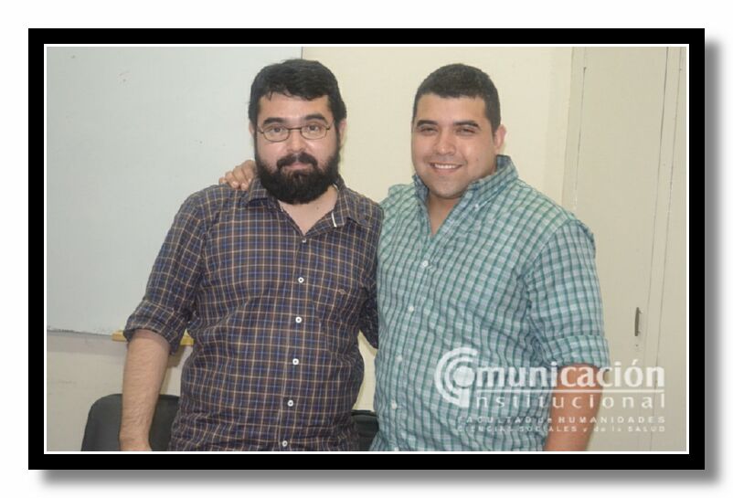 Familiares directos acompa�aron al tesista en su exposici�n.